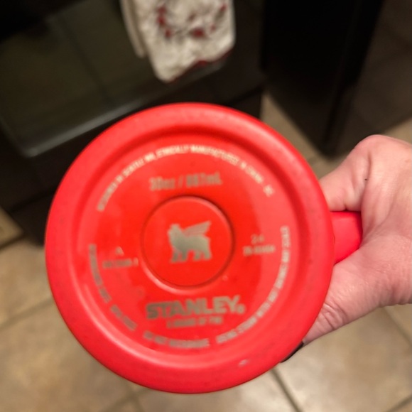 Stanley Bold Red Insulated Mug - Picture 2 of 2